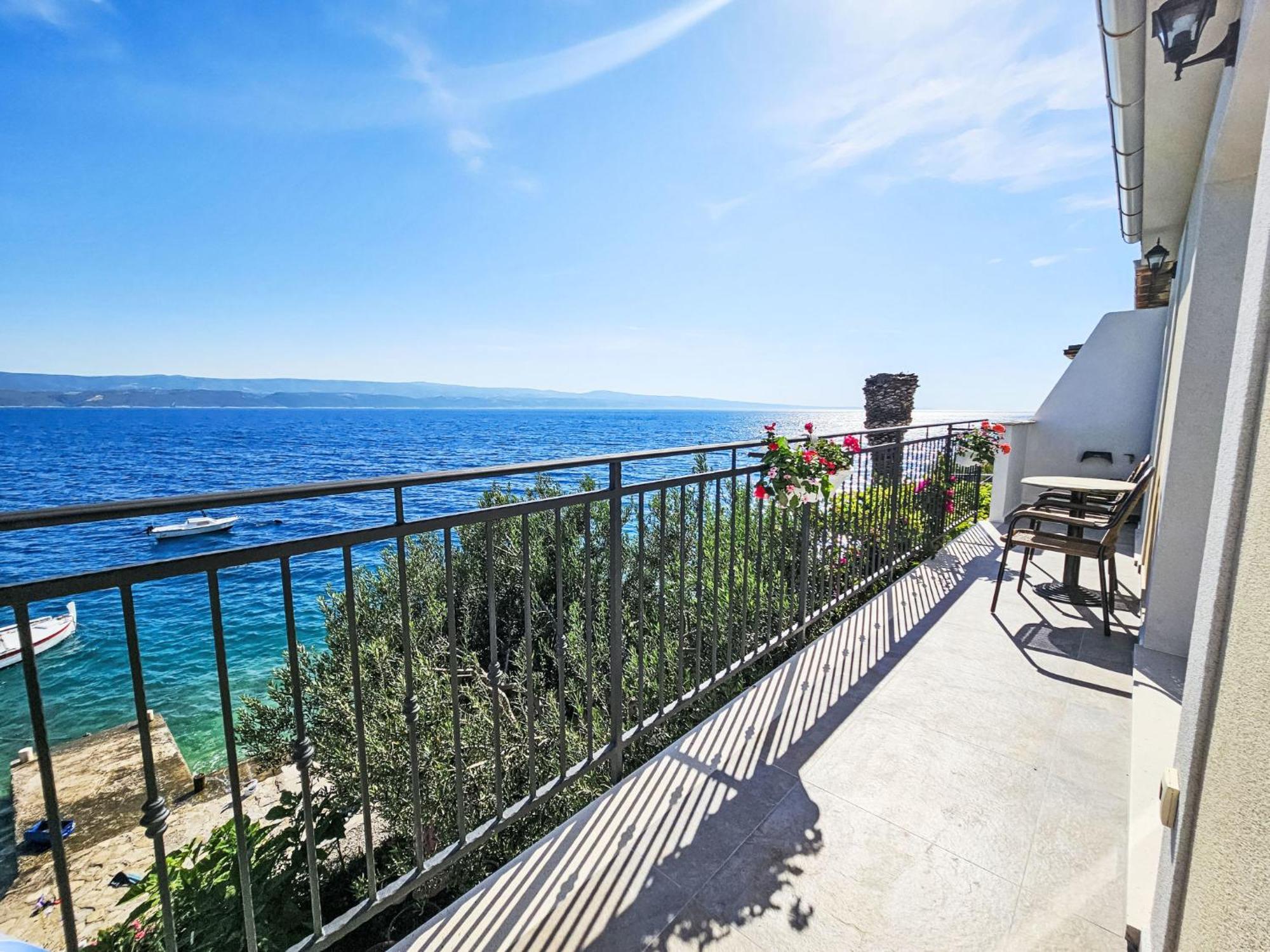 Holiday Home Lara By Interhome Оміш Екстер'єр фото